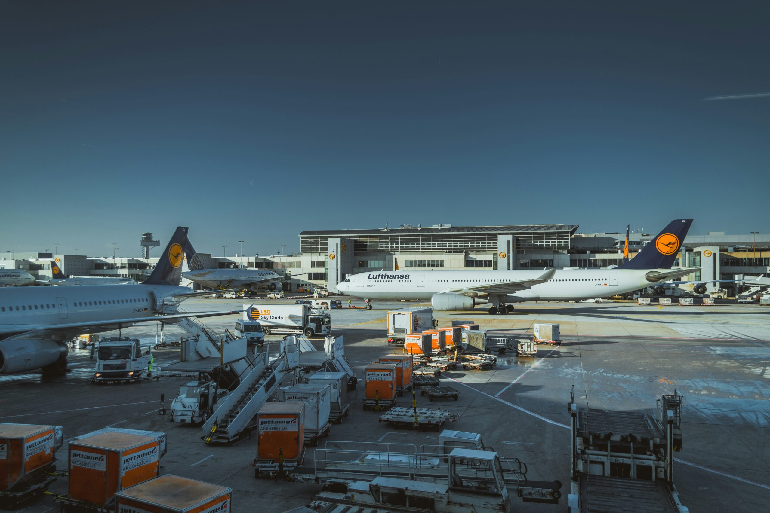 airline baggage claim