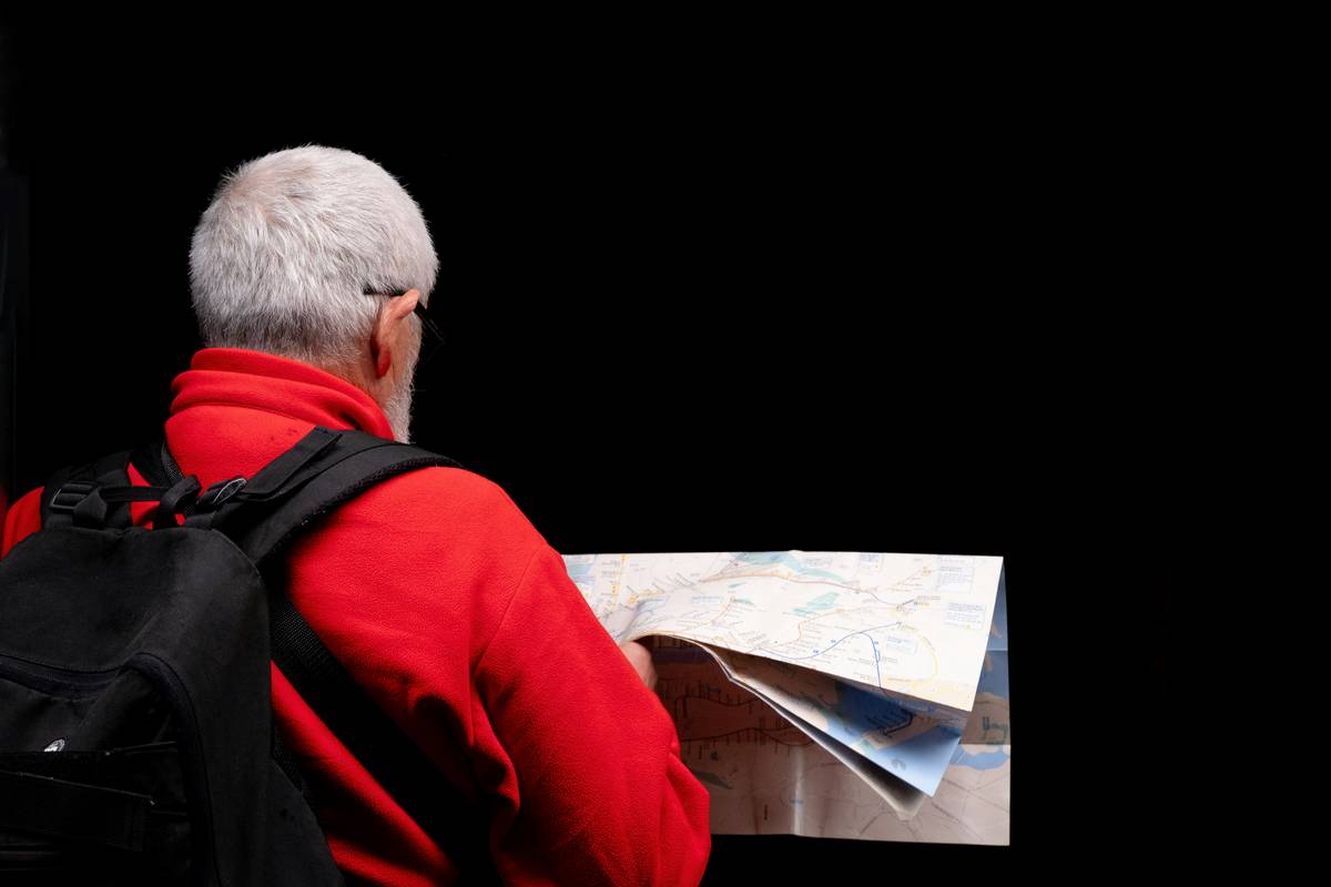 Infographic showing statistics on lost luggage and successful claims